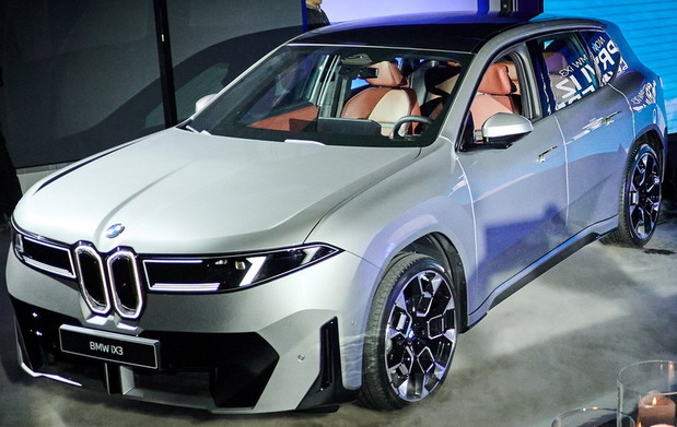 BMW iX3