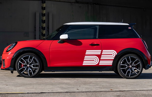 Mini JCW 1965 Victory Edition