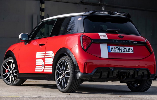 Mini JCW 1965 Victory Edition
