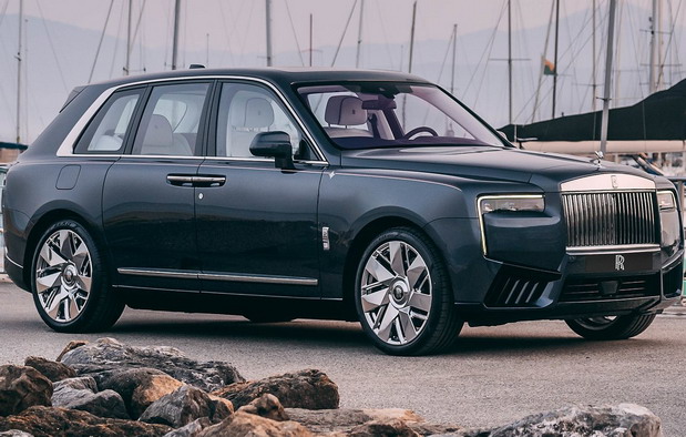 Rolls-Royce Cullinan Yachting