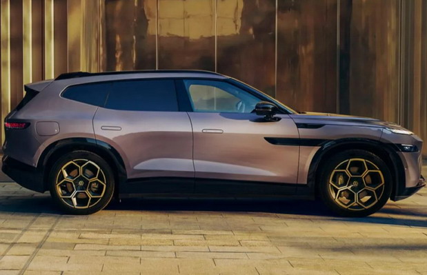 Volkswagen ID.UNYX 08