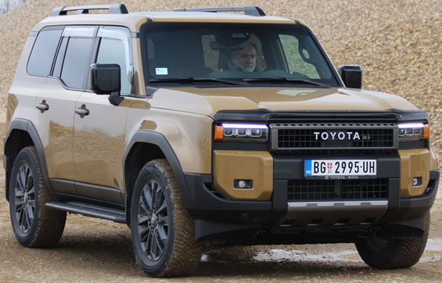 Toyota Land Cruiser 2,8 D-4D Premium Toyota Land Cruiser 2,8 D-4D Premium