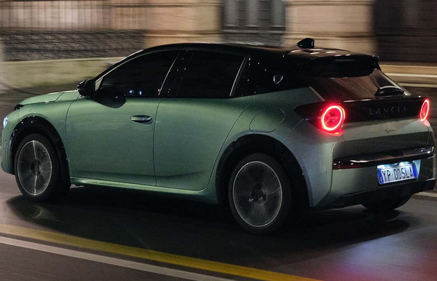 Lancia Ypsilon Turbo 100