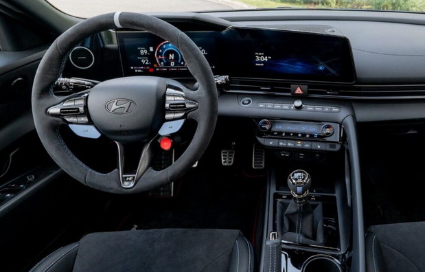 Hyundai Elantra N TCR