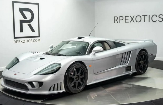 Saleen S7