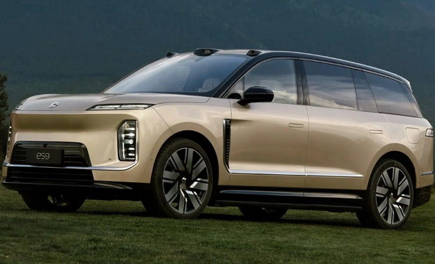 Nio ES9