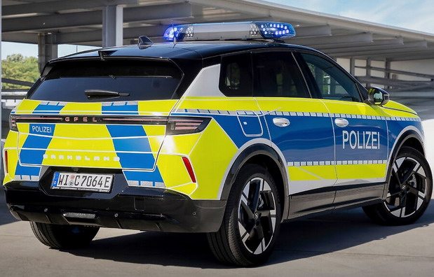 Opel Grandland Polizei