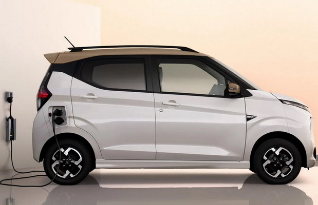 Mitsubishi eK Cross EV