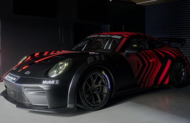 Porsche 911 GT4 R