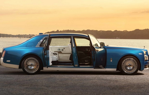 Rolls-Royce Phantom Extended Regatta Rolls-Royce Phantom Extended Regatta