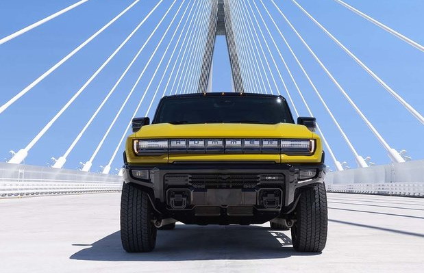 GMC Hummer EV Icon | 25 GMC Hummer EV Icon | 25