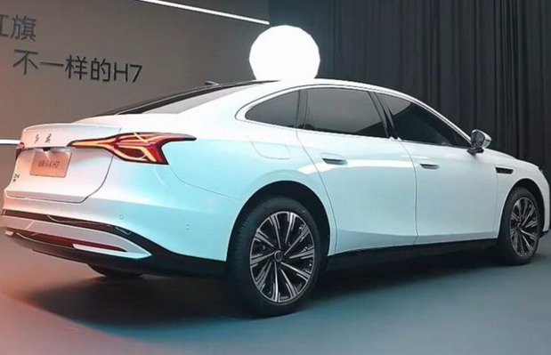 Hongqi H7