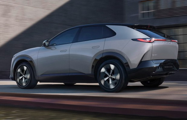 Mazda CX-6e