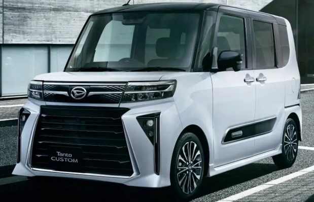 Daihatsu Tanto Custom