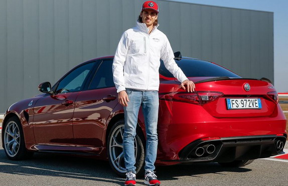 Alfa Romeo Quadrifoglio Alfa Romeo Quadrifoglio