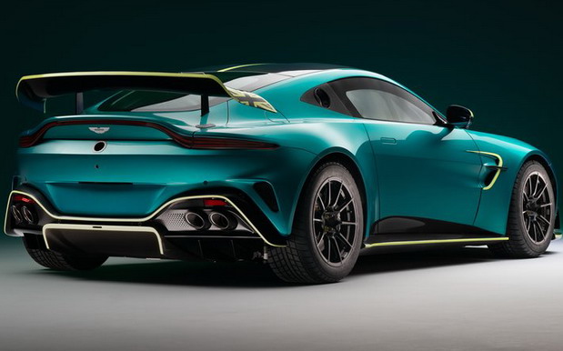 Aston Martin Vantage GT4 
