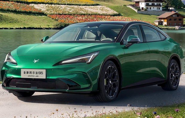 BAIC ArcFox Alpha S5