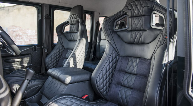 Defender 2.2 TDCI 110 Double Cab Pickup Chelsea Wide Track Defender 2.2 TDCI 110 Double Cab Pickup Chelsea Wide Track