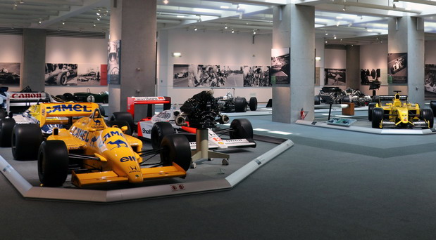 HONDA “COLLECTION HALL" HONDA “COLLECTION HALL"