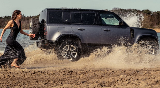 Land Rover Defender Valiance Land Rover Defender Valiance