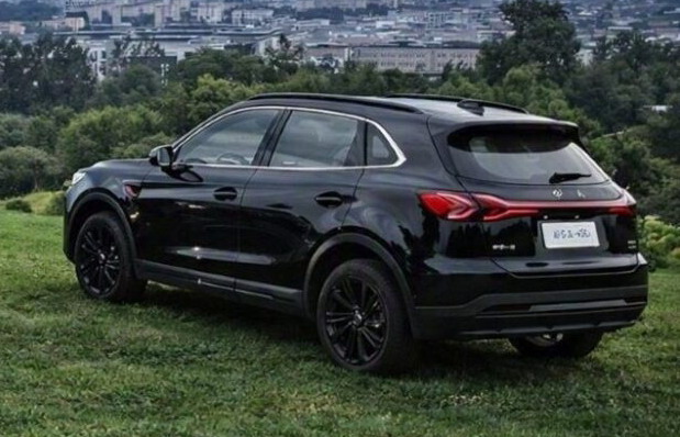 Hongqi HS5