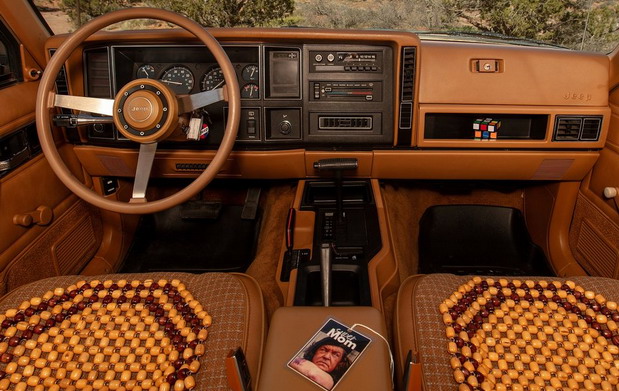 Jeep XJ Pioneer Concept