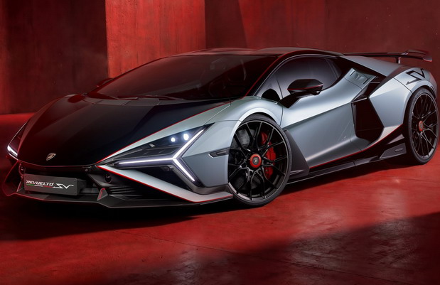 Lamborghini Revuelto SV