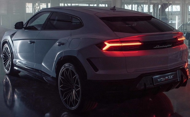 Lamborghini Urus SE Lamborghini Urus SE