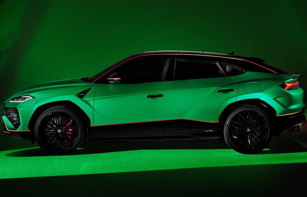 Lamborghini Urus SE Tettonero Capsule