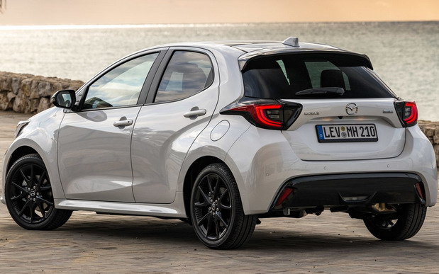 Mazda 2 Hybrid