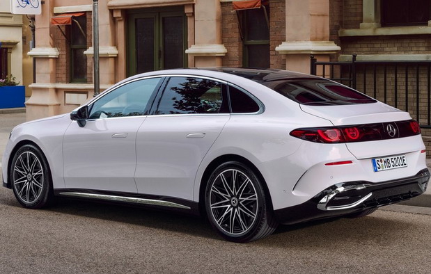 Mercedes-Benz C 400 4MATIC Electric