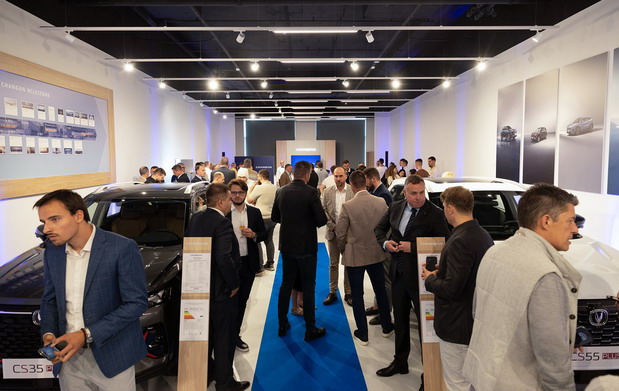 CHANGAN POP UP