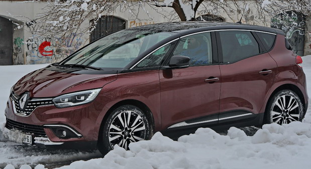 Renault Scenic Initiale Paris TCe 160 FAP Renault Scenic Initiale Paris TCe 160 FAP