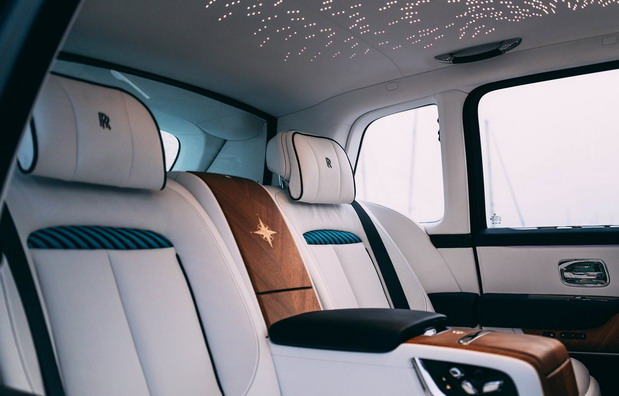 Rolls-Royce Cullinan Yachting