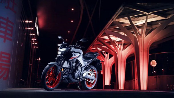 Yamaha MT-03 Yamaha MT-03
