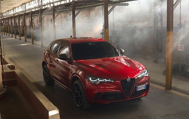 Alfa Romeo Stelvio Quadrifoglio Collezione Alfa Romeo Stelvio Quadrifoglio Collezione