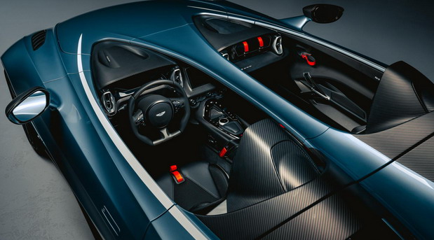 Aston Martin V12 Speedster Aston Martin V12 Speedster