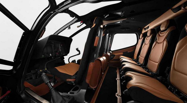 Aston Martin i Airbus helikopter Aston Martin i Airbus helikopter