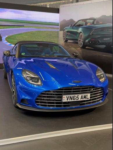 Aston Martin Vanquish Volante