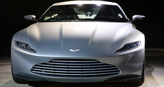 Aston Martin DB10