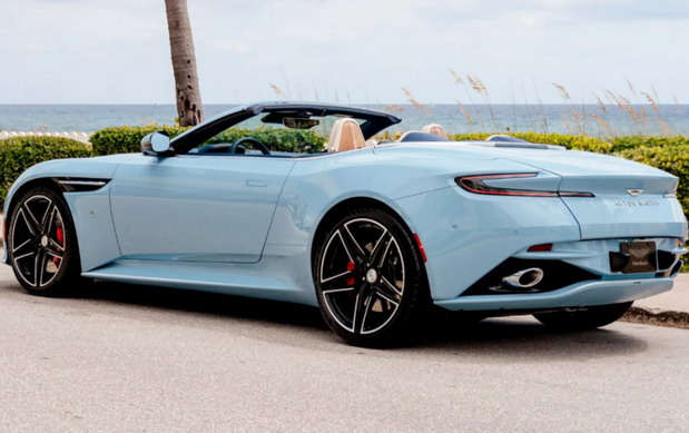 Aston Martin DB12 Volante Palm Beach Edition Aston Martin DB12 Volante Palm Beach Edition