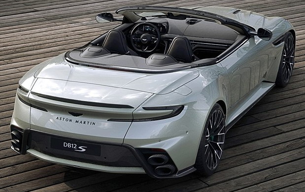 Aston Martin DB12 S Volante