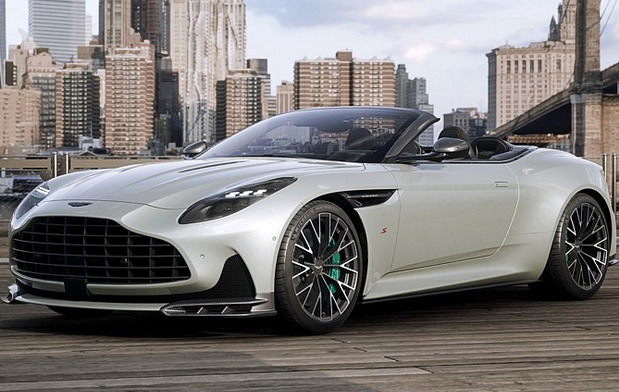 Aston Martin DB12 S Volante