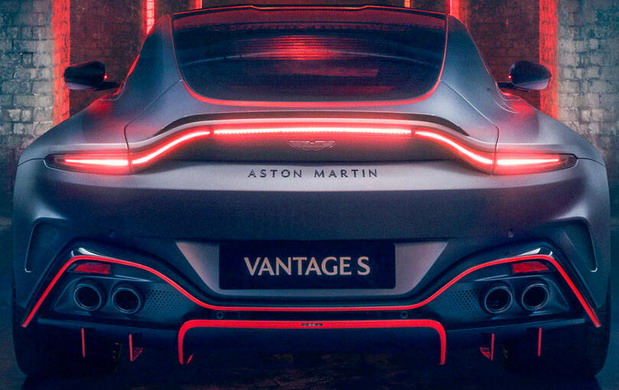 Aston Martin Vantage S Aston Martin Vantage S