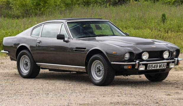 Aston Martin V8 Aston Martin V8
