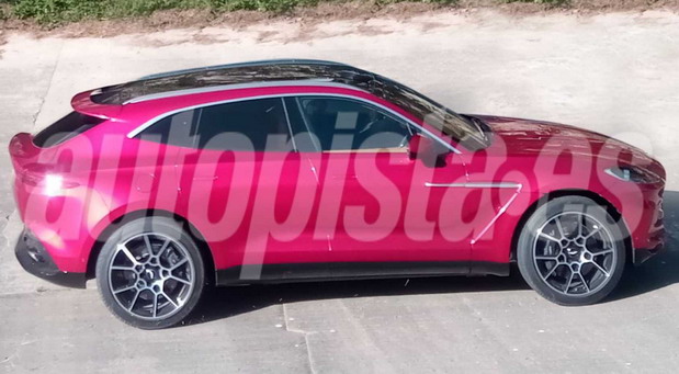 Aston Martin DBX Aston Martin DBX