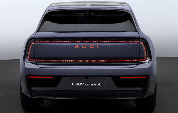 AUDI E SUV concept