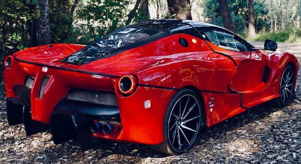LaFerrari replika