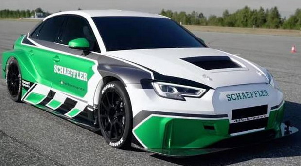 Audi RS3 i Porsche 911 GT2 RS