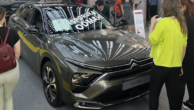 Citroen na sajmu automobila u Beogradu Citroen na sajmu automobila u Beogradu